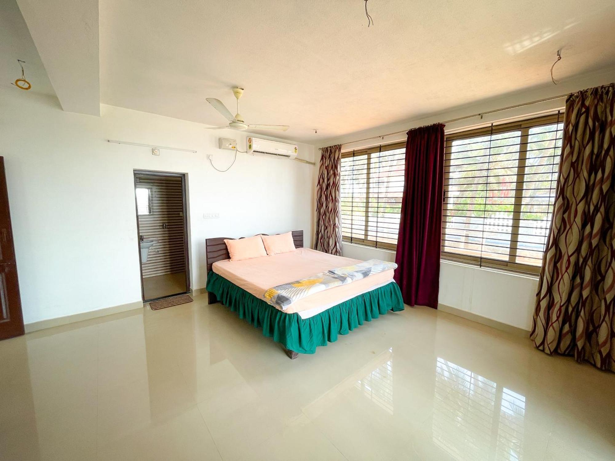 Gintara Beach Homestay By Evaddo Kalyānpur エクステリア 写真